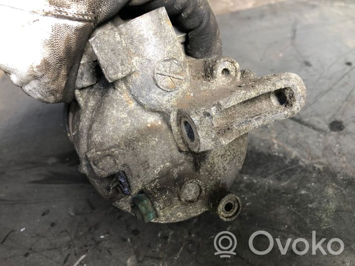 Volkswagen Golf VI Compresor (bomba) del aire acondicionado (A/C)) 5N0820803A