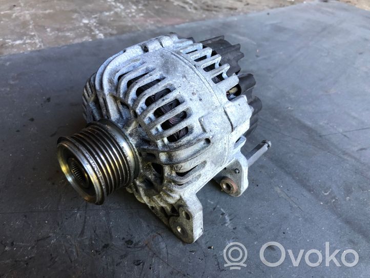 Volkswagen Golf VI Alternador 06F903023E