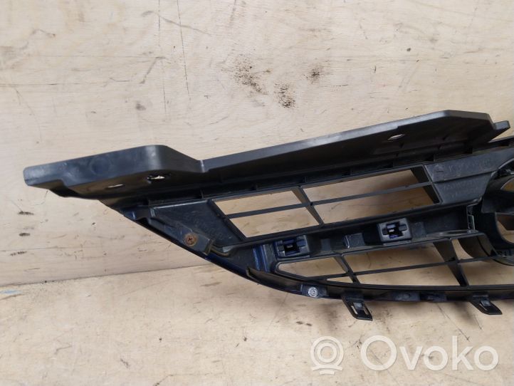 Mazda 6 Grille de calandre avant GS1M50712