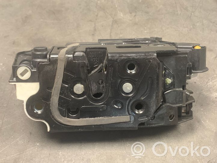 Skoda Superb B6 (3T) Rear door lock 5N0839015G