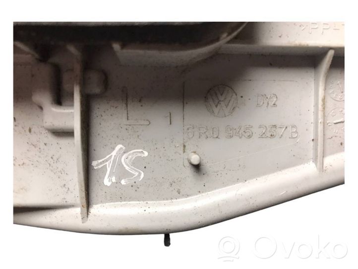 Volkswagen Polo V 6R Galinio žibinto detalė 6R0945257B