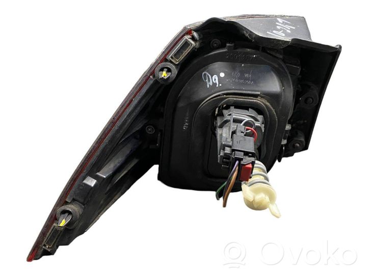 Volkswagen Golf VII Lampa tylna 5G0945096