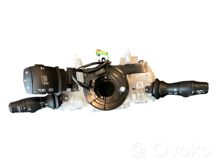 Renault Megane III Leva/interruttore dell’indicatore di direzione e tergicristallo 255670019RB