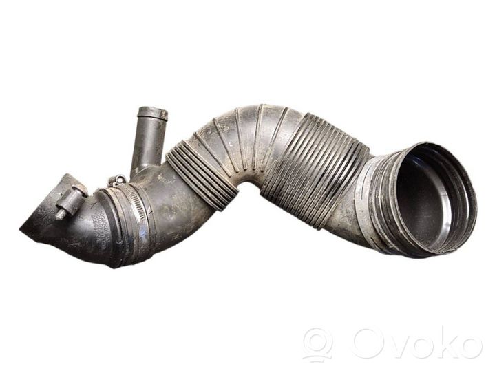 Volkswagen Jetta VI Air intake hose/pipe 3C0129635