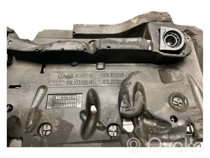 Volkswagen Tiguan Couvercle cache moteur 03L103925B