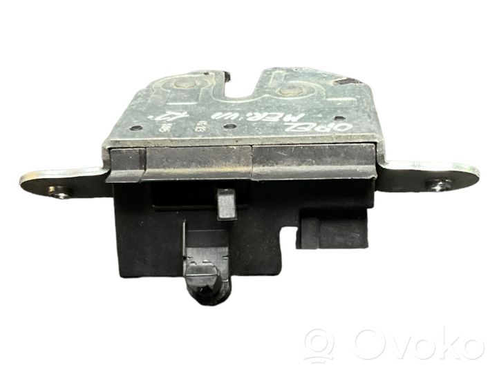 Opel Meriva B Zamek tylnej klapy bagażnika 13317445