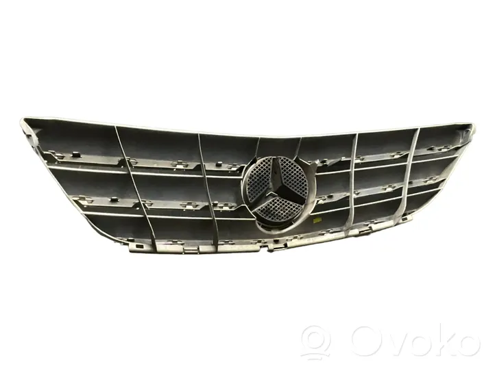 Mercedes-Benz B W245 Griglia anteriore A1698800883