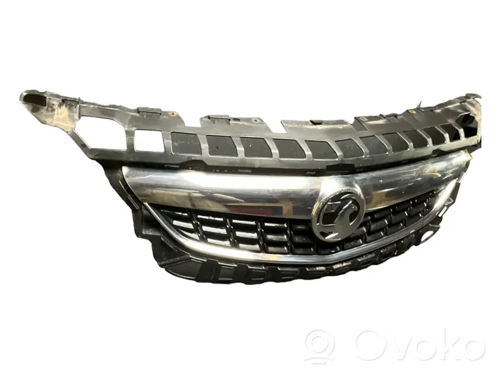 Opel Astra J Front bumper upper radiator grill 13266577