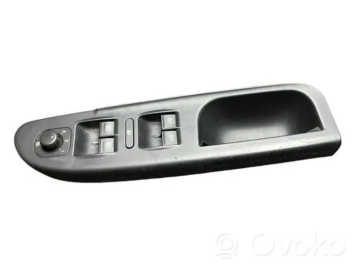 Volkswagen Golf V Rivestimento pulsantiera finestrino della portiera anteriore 3C2867172