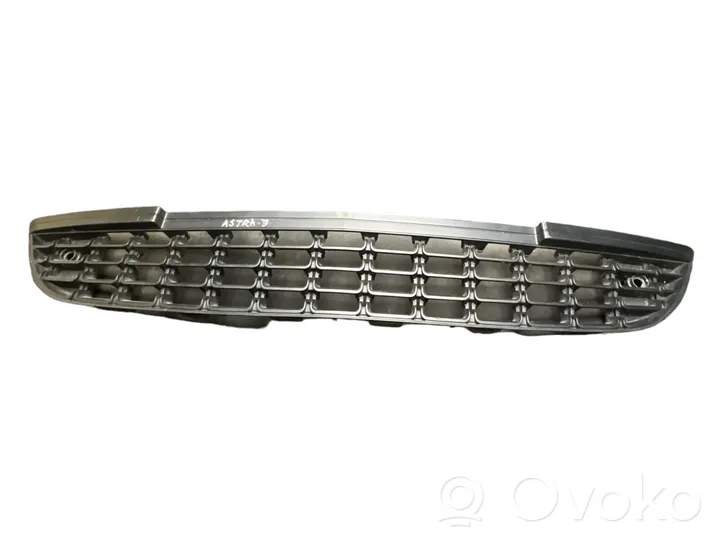 Opel Astra J Front bumper lower grill 13266567