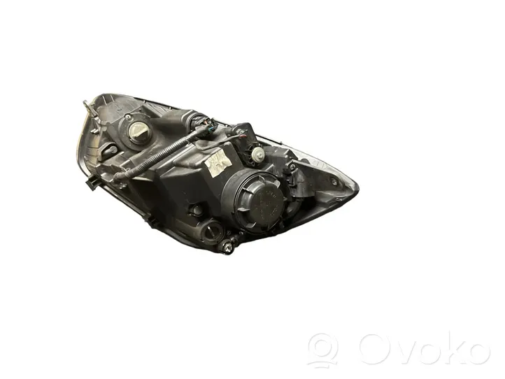 KIA Picanto Lampa przednia 921021Y3