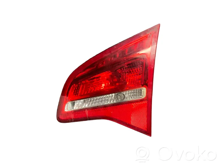 Opel Meriva B Lampy tylnej klapy bagażnika 13260841