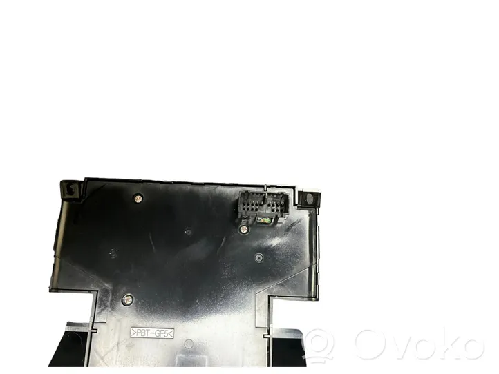 Volvo V50 Panel klimatyzacji 31324237