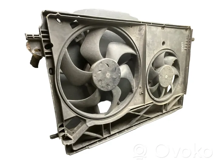 Opel Vivaro Electric radiator cooling fan 214816680R