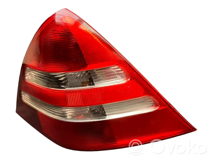 Mercedes-Benz SLK R170 Lampa tylna 186272R