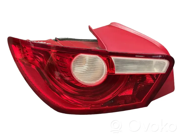 Seat Ibiza III (6L) Lampa tylna 6J3945095