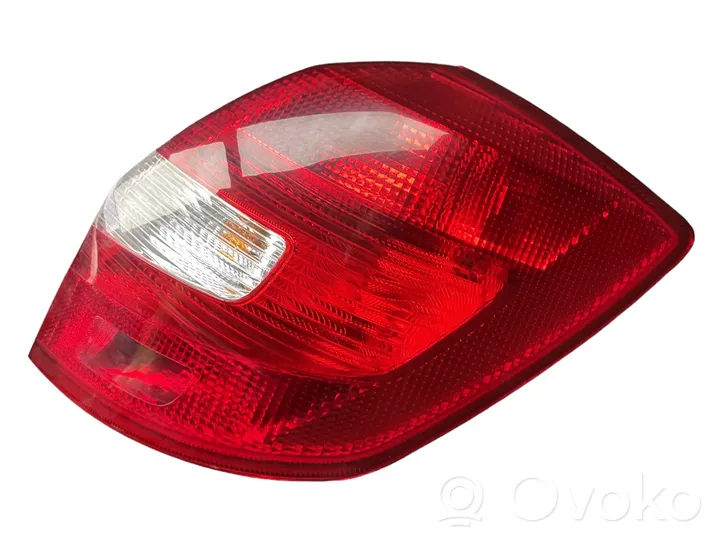 Skoda Fabia Mk2 (5J) Lampa tylna 5J6945096