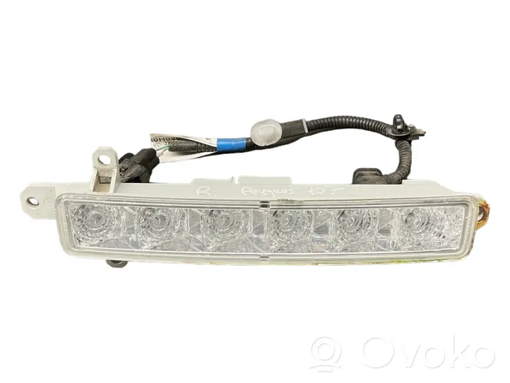 Peugeot 107 Phare de jour LED 9677409380