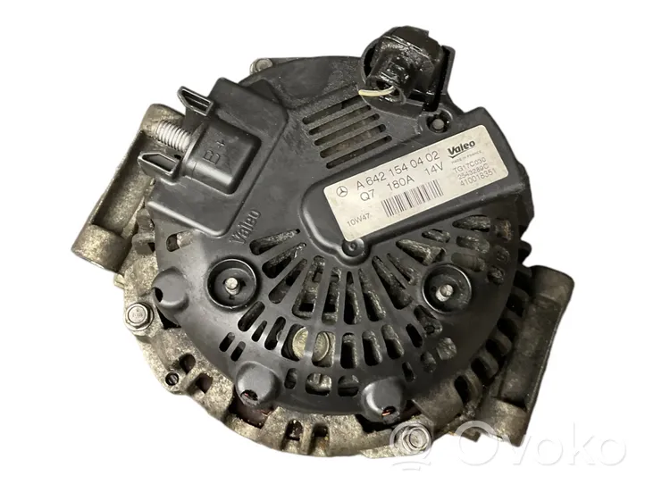 Mercedes-Benz E W211 Alternador A6421540402