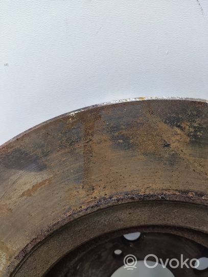 Toyota Sienna XL30 III Front brake disc 