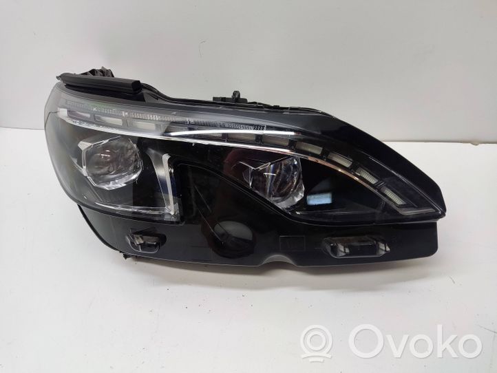 Peugeot 5008 II Lampa przednia 9837759580