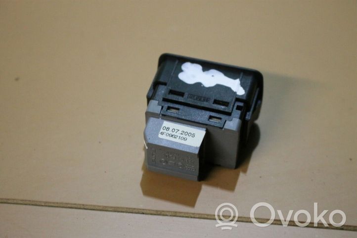 Audi A3 S3 8P Interrupteur d'alarme 4F0962109