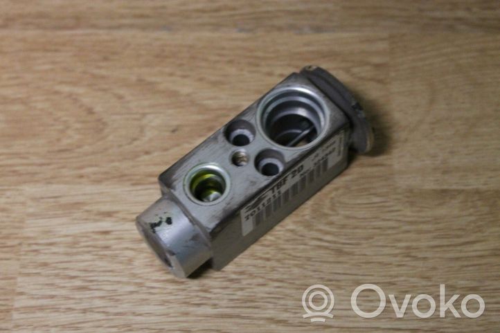 Opel Zafira B Air conditioning (A/C) expansion valve 324342