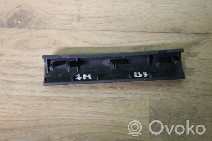 Volkswagen Sharan Altro elemento di rivestimento della portiera anteriore 7M3867175