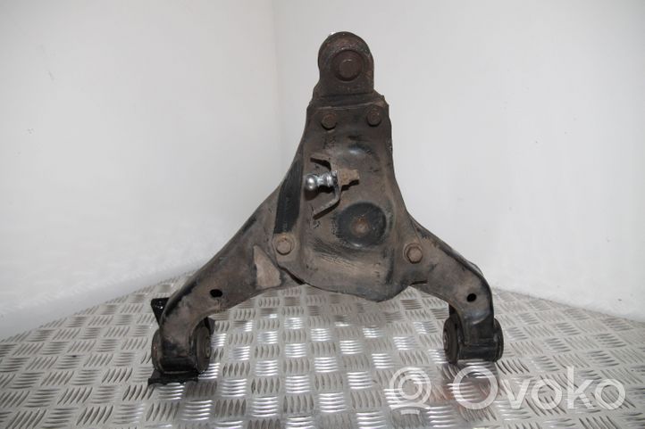 Mercedes-Benz Sprinter W906 Brazo de suspensión delantero A9063304107