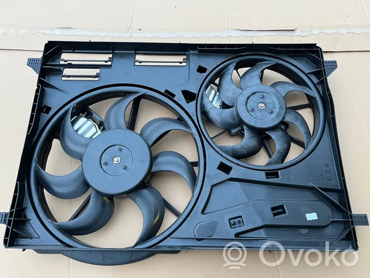 Volvo XC70 Radiator cooling fan shroud 31200375