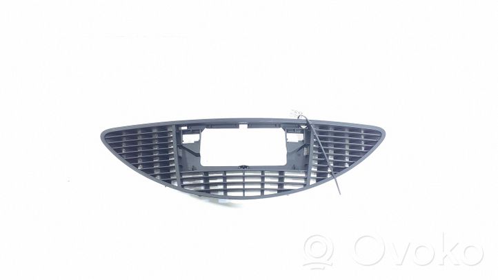 Audi TT TTS Mk2 Griglia di ventilazione centrale cruscotto 8J0819635