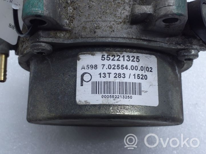 Alfa Romeo Giulietta Vacuum pump 55221325