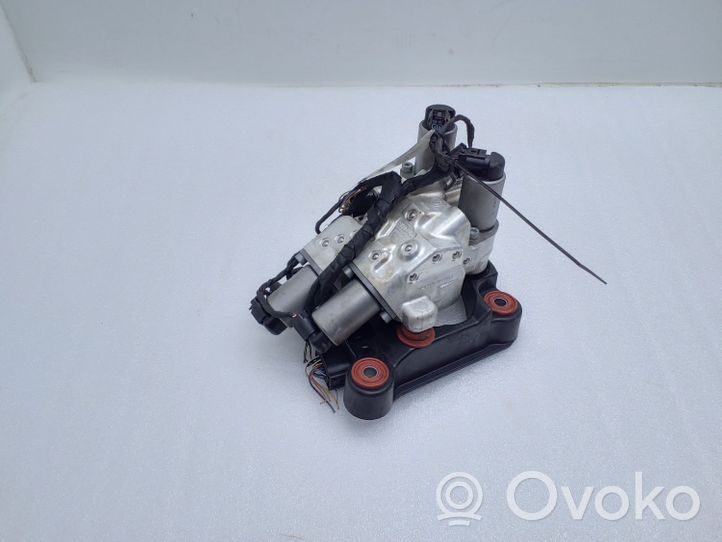 BMW 5 F10 F11 Air suspension compressor 6775258