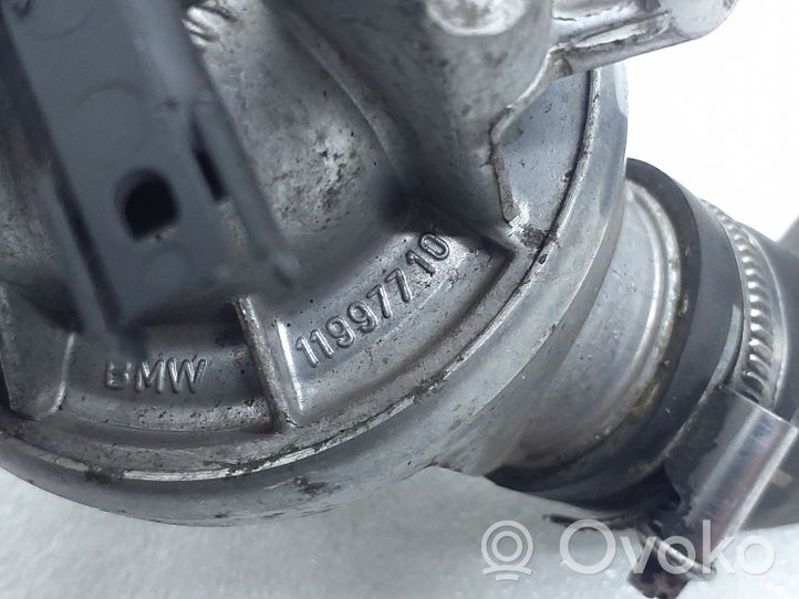 BMW Z4 E85 E86 Termostat / Obudowa termostatu 11997710