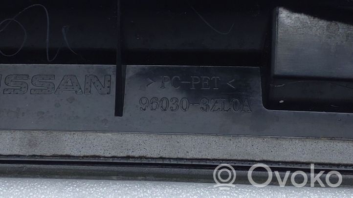 Nissan Pulsar Spoiler del portellone posteriore/bagagliaio 960303ZL0A