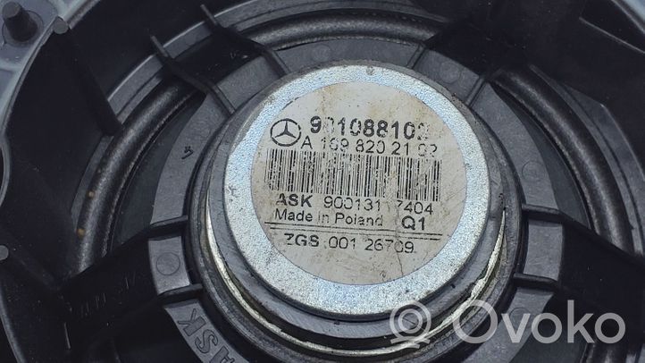 Mercedes-Benz B W245 Garsiakalbis (-iai) galinėse duryse A1698202102