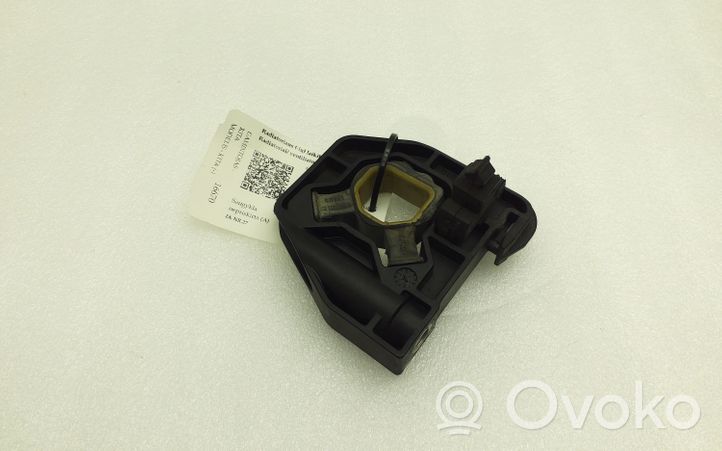 BMW 4 F32 F33 Staffa di montaggio del radiatore 8620733