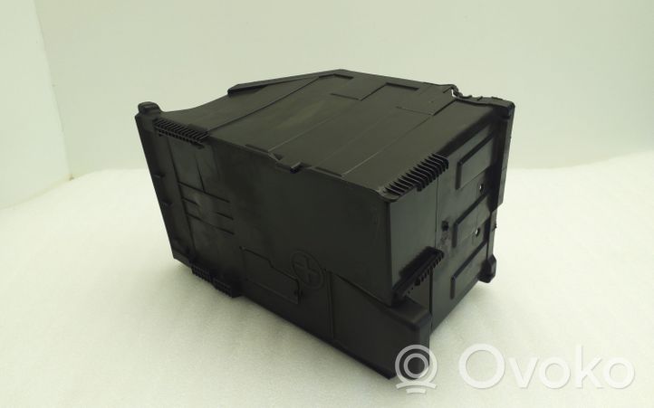 Peugeot RCZ Support boîte de batterie 9663615580