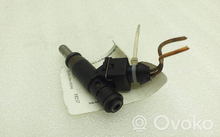 BMW Z4 E85 E86 Inyector de combustible 7506158