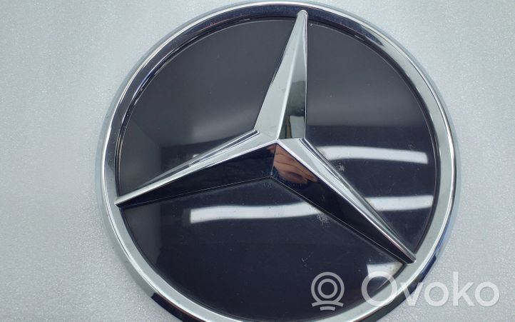Mercedes-Benz A W176 Valmistajan merkki/logo/tunnus A0008880400