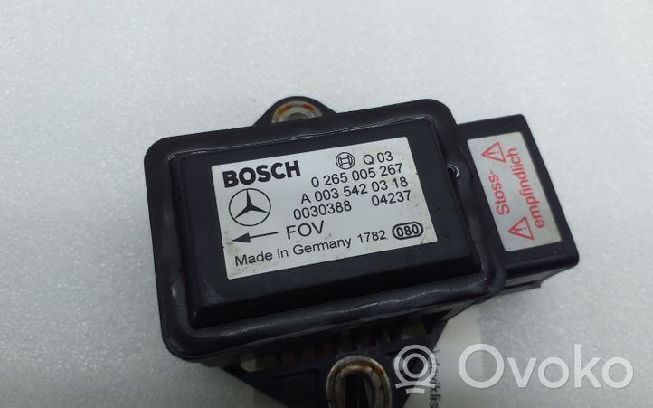 Mercedes-Benz CLS C219 Capteur de vitesse de lacet d'accélération ESP A0035420318