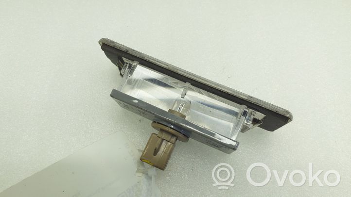 KIA Sportage Lampa oświetlenia tylnej tablicy rejestracyjnej 925012G000