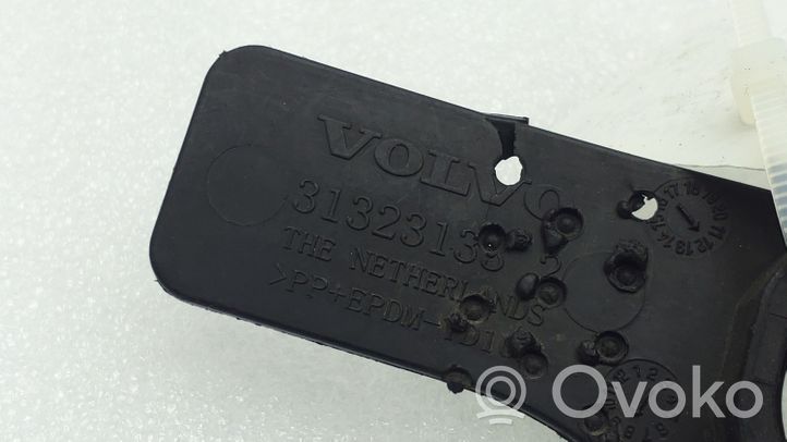 Volvo V40 Supporto posteriore per il sensore di parcheggio (PDC) 31323133