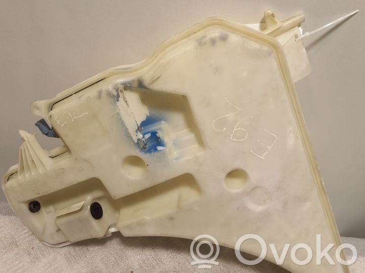 61677157146 BMW 3 E92 E93 Windshield washer fluid reservoir/tank, 10.00 € RRR