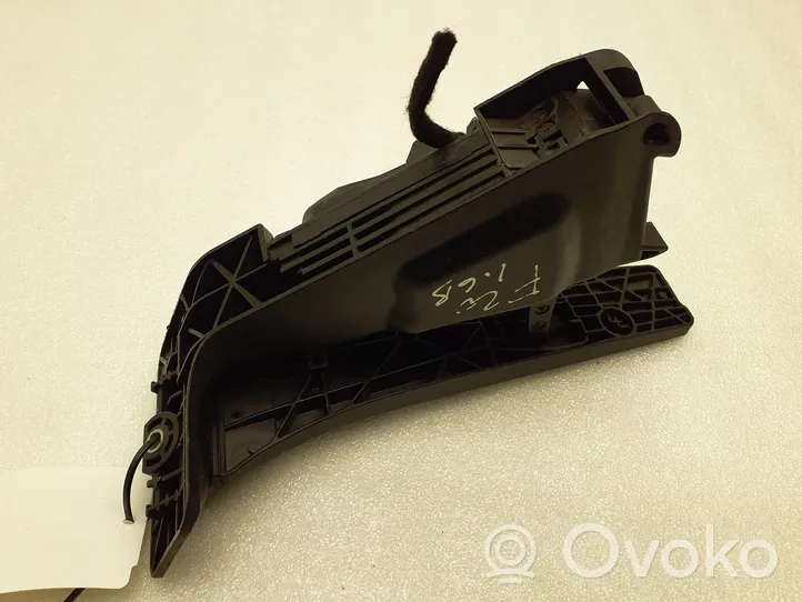 BMW 1 F20 F21 Pedal del acelerador 35426853176