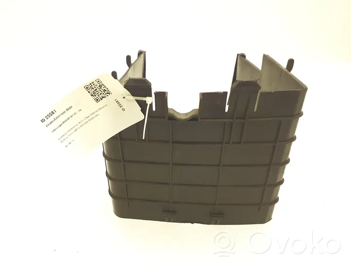 Volkswagen PASSAT B7 Support boîte de batterie 3C0915335