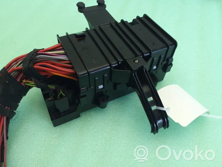 Porsche 911 996 Module de fusibles 99661021000