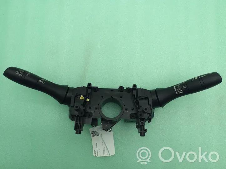 Nissan Micra K14 Leva/interruttore dell’indicatore di direzione e tergicristallo 1013650601