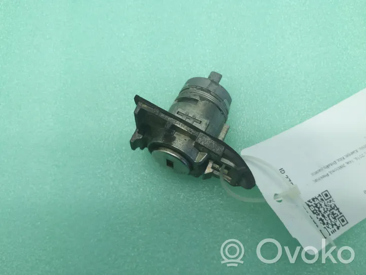 Ford Mondeo MK V Serratura portiera anteriore (vicino alla maniglia) DS7AF21990