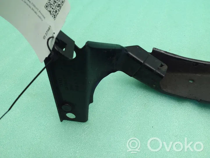 Audi A4 S4 B8 8K Supporto di montaggio del parafango 8K0821136A